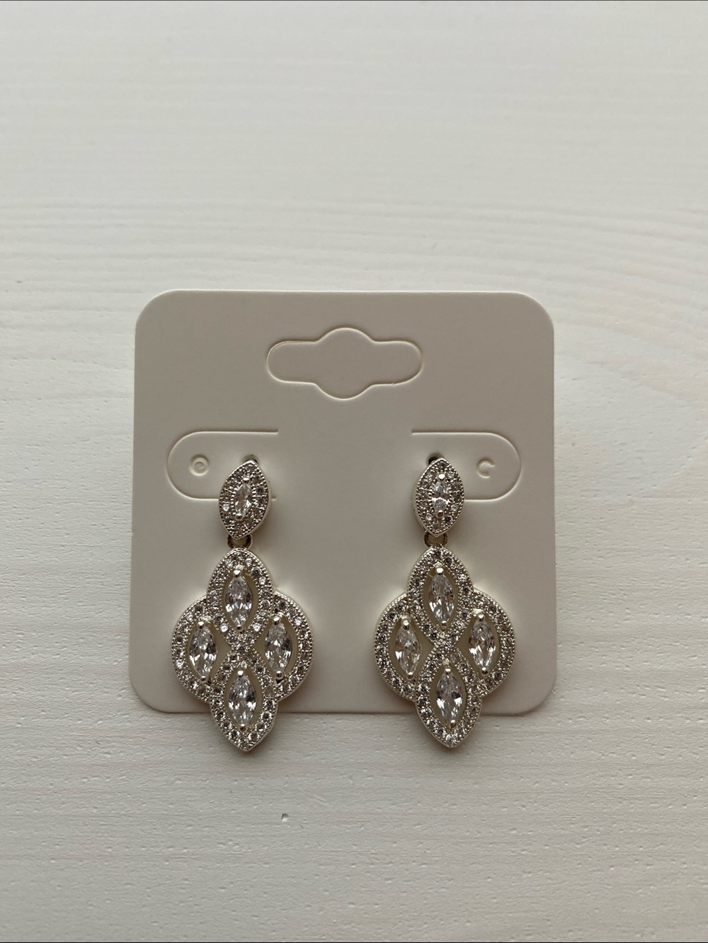 Dangle earrings